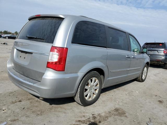 Photo 3 from auction – 2016 CHRYSLER TOWN & COU with VIN 2C4RC1BG3GR268944
