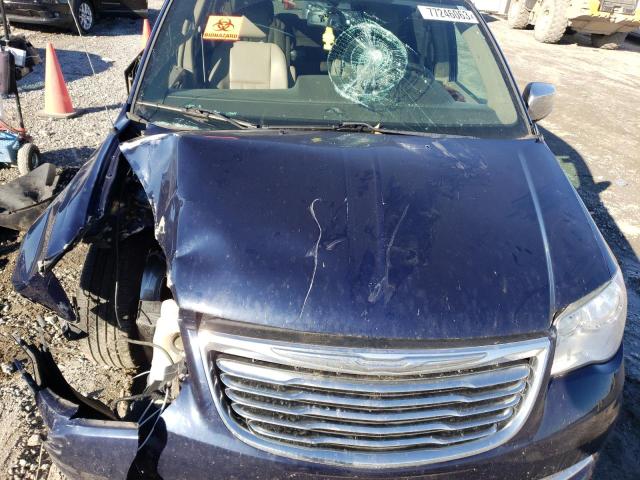 Photo 11 from auction – 2016 CHRYSLER TOWN & COU with VIN 2C4RC1CGXGR175059