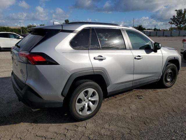 Photo 3 from auction – 2021 TOYOTA RAV4 LE with VIN 2T3F1RFVXMC242702