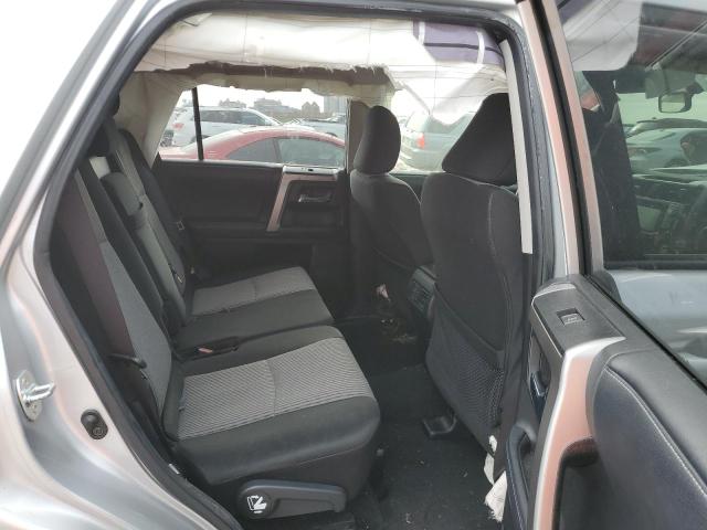 Photo 11 from auction – 2018 TOYOTA 4RUNNER SR with VIN JTEZU5JR0J5179520