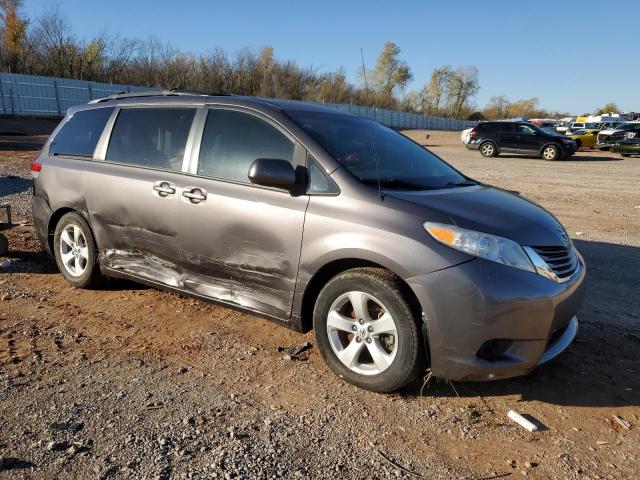 Photo 4 from auction – 2013 TOYOTA SIENNA LE with VIN 5TDKK3DC6DS360773