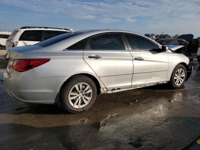 Photo 3 from auction – 2013 HYUNDAI SONATA GLS with VIN 5NPEB4AC4DH513440