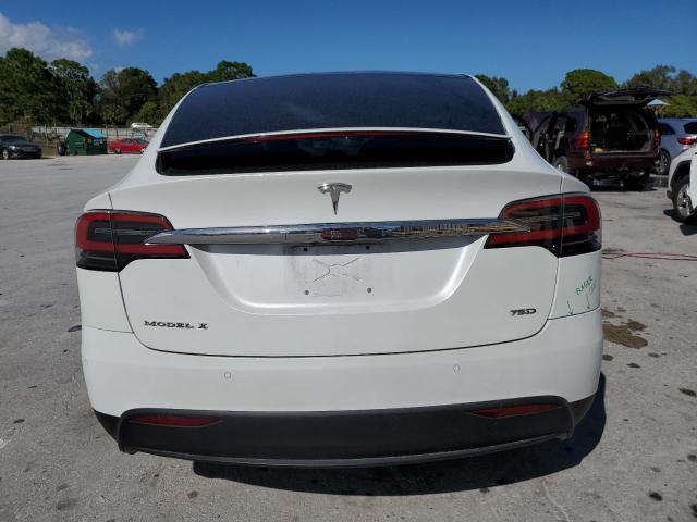 Photo 6 from auction – 2018 TESLA MODEL X with VIN 5YJXCDE20JF143623