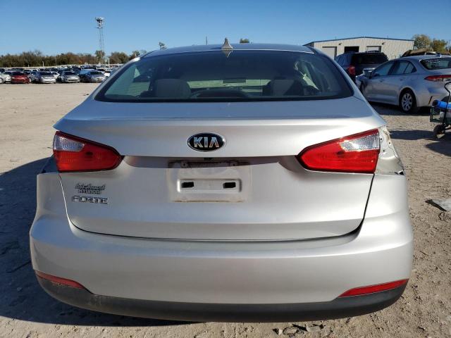 Photo 6 from auction – 2016 KIA FORTE LX with VIN KNAFX4A65G5507888