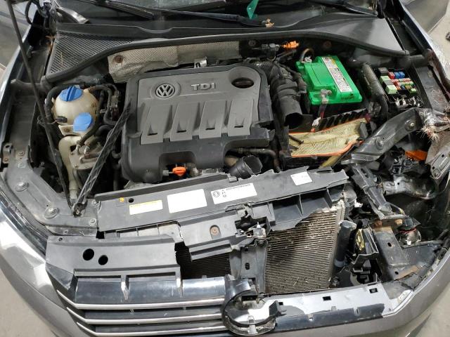 Photo 11 from auction – 2013 VOLKSWAGEN PASSAT SE with VIN 1VWBN7A37DC039889