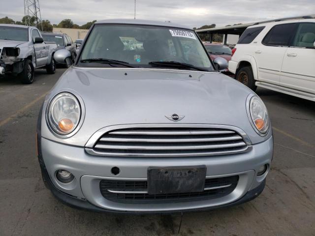 Photo 5 from auction – 2011 MINI COOPER with VIN WMWSU3C57BT093913