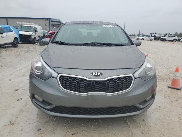 Photo 5 from auction – 2016 KIA FORTE LX with VIN KNAFK5A82G5572042