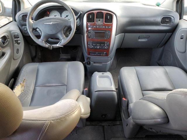 Photo 8 from auction – 2005 CHRYSLER TOWN & COU with VIN 2C4GP64L05R582387