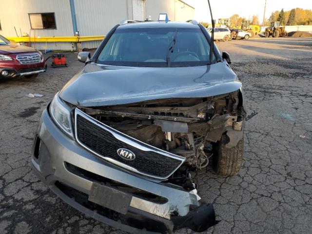 Photo 12 from auction – 2015 KIA SORENTO LX with VIN 5XYKTCA60FG585492