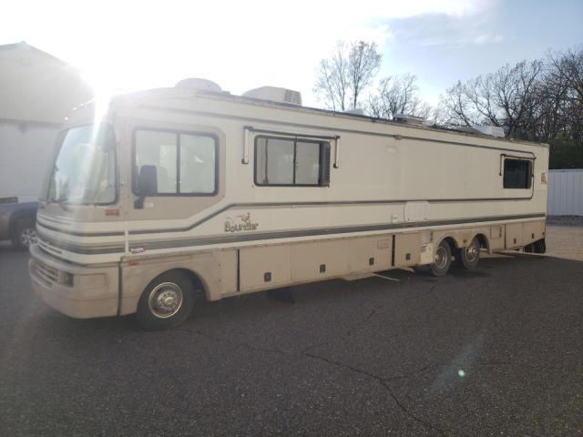 Photo 2 from auction – 1996 FLEETWOOD BOUNDER with VIN 3FCMF53G7TJA07620