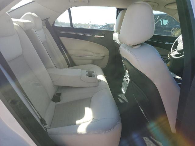 Photo 10 from auction – 2019 CHRYSLER 300 TOURIN with VIN 2C3CCAAG9KH737173