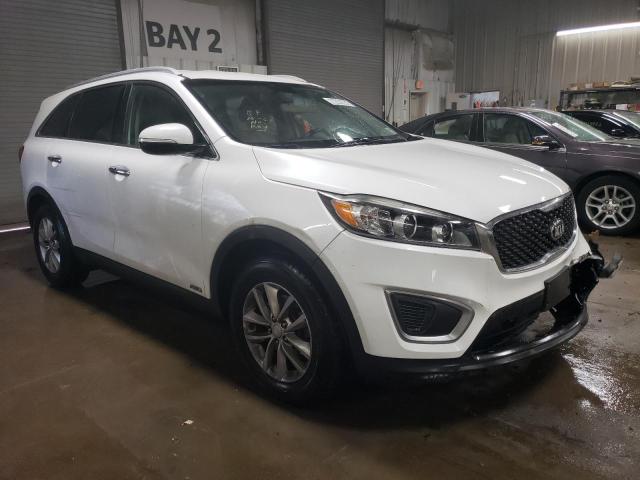 Photo 4 from auction – 2016 KIA SORENTO LX with VIN 5XYPGDA31GG094405