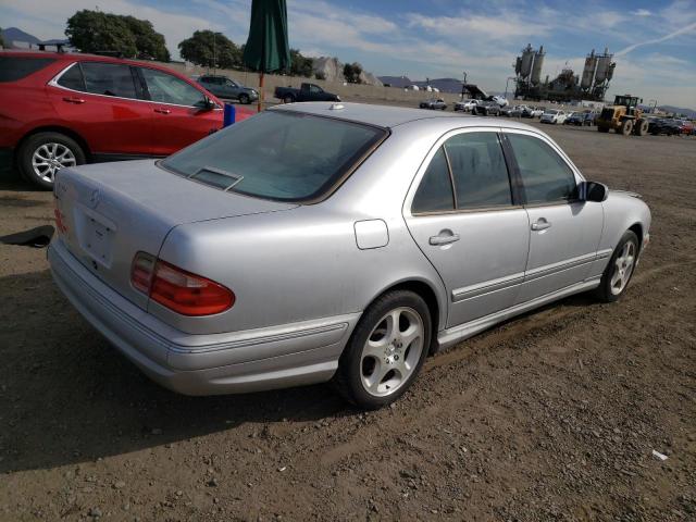 Photo 3 from auction – 2001 MERCEDES-BENZ E 320 with VIN WDBJF65J41B320837