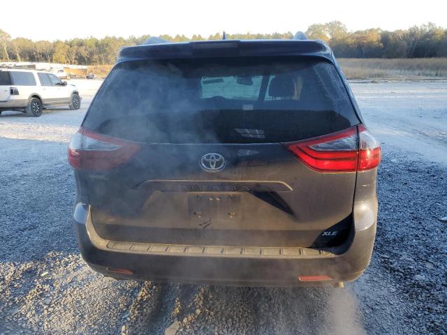 Photo 6 from auction – 2018 TOYOTA SIENNA XLE with VIN 5TDYZ3DC9JS906080