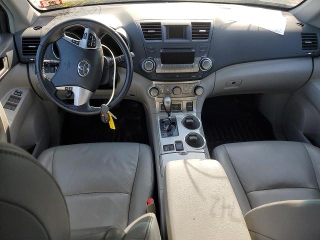 Photo 8 from auction – 2011 TOYOTA HIGHLANDER with VIN 5TDBK3EH7BS066676