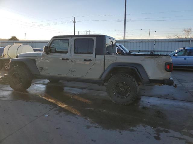 Photo 2 from auction – 2020 JEEP GLADIATOR with VIN 1C6HJTAG0LL213862