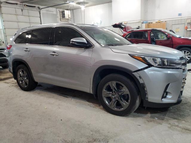 Photo 4 from auction – 2017 TOYOTA HIGHLANDER with VIN 5TDDZRFH4HS391462
