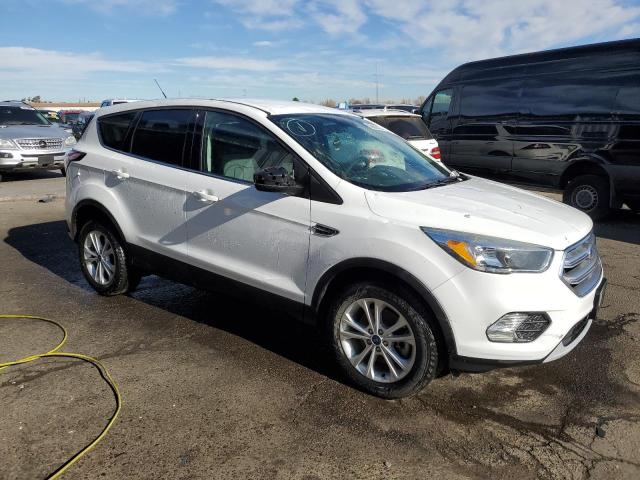 Photo 4 from auction – 2017 FORD ESCAPE SE with VIN 1FMCU9GD6HUB83130