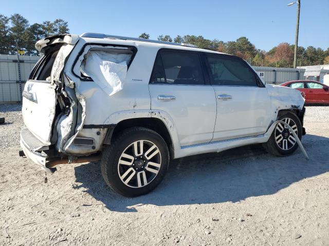 Photo 3 from auction – 2017 TOYOTA 4RUNNER SR with VIN JTEZU5JR6H5159864