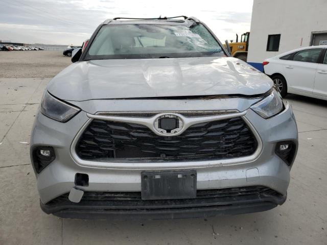 Photo 5 from auction – 2022 TOYOTA HIGHLANDER with VIN 5TDGZRBH1NS176815