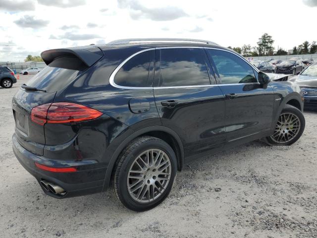 Photo 3 from auction – 2016 PORSCHE CAYENNE SE with VIN WP1AE2A23GLA64848