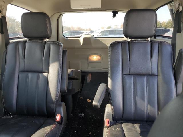 Photo 10 from auction – 2014 CHRYSLER TOWN & COU with VIN 2C4RC1BG7ER212101