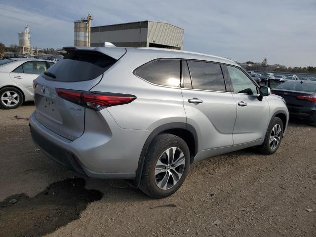 Photo 3 from auction – 2022 TOYOTA HIGHLANDER with VIN 5TDHBRCH0NS560429