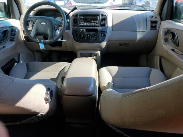 Photo 8 from auction – 2001 FORD ESCAPE XLT with VIN 1FMCU04161KE96556