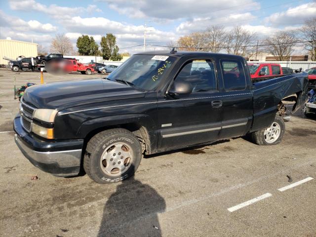 CHEVROLET SILVERADO 2006 with VIN 1GCEC19T56Z151193 - Photo from auction