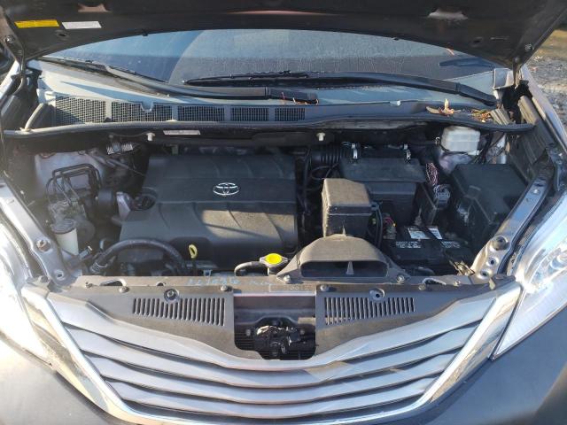 Photo 12 from auction – 2012 TOYOTA SIENNA XLE with VIN 5TDYK3DC4CS274371