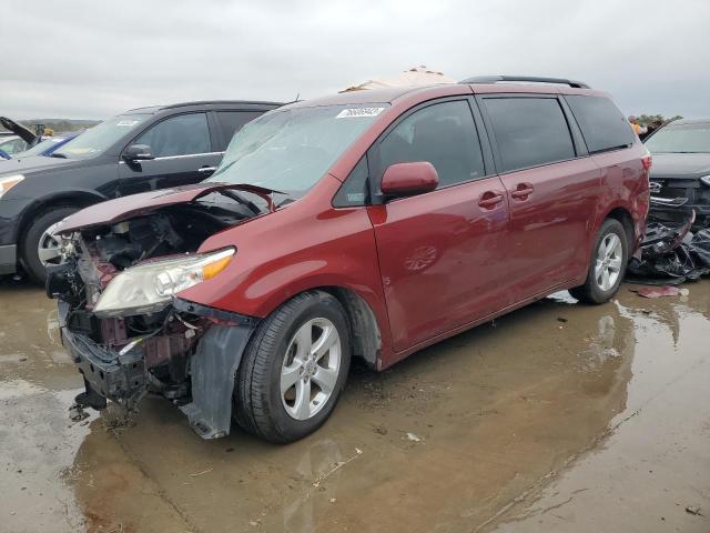 TOYOTA SIENNA LE 2017 with VIN 5TDKZ3DC0HS797721 - Photo from auction