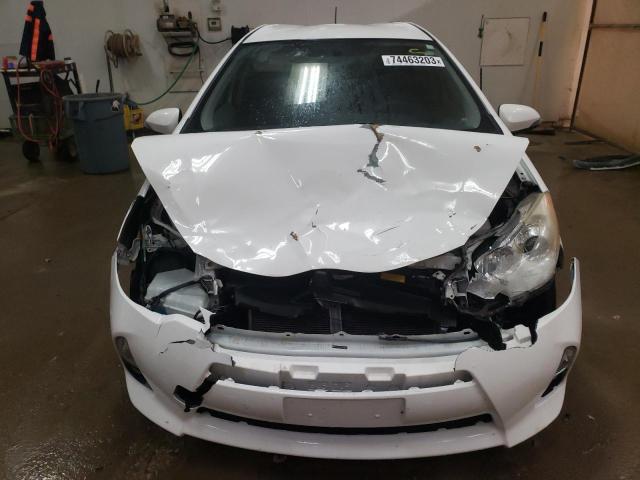 Photo 5 from auction – 2013 TOYOTA PRIUS C with VIN JTDKDTB36D1544248