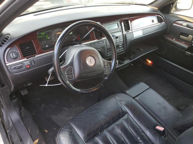 Photo 8 from auction – 2004 LINCOLN TOWN CAR E with VIN 1L1FM81WX4Y673799