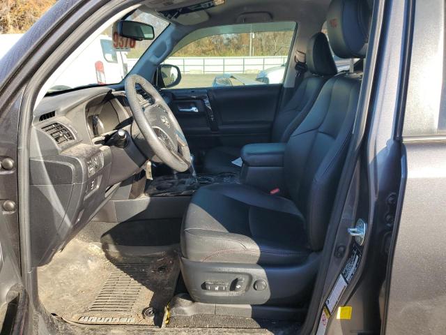 Photo 7 from auction – 2019 TOYOTA 4RUNNER SR with VIN JTEBU5JRXK5695919