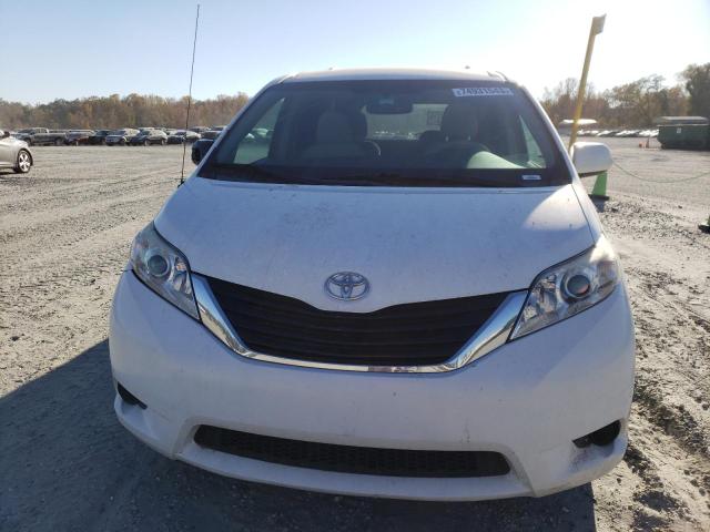 Photo 5 from auction – 2013 TOYOTA SIENNA LE with VIN 5TDKK3DC8DS294873