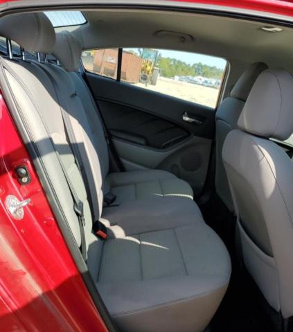 Photo 10 from auction – 2015 KIA FORTE LX with VIN KNAFX4A69F5393201