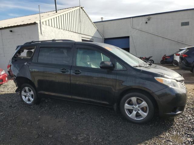 Photo 4 from auction – 2013 TOYOTA SIENNA LE with VIN 5TDKK3DC4DS337928
