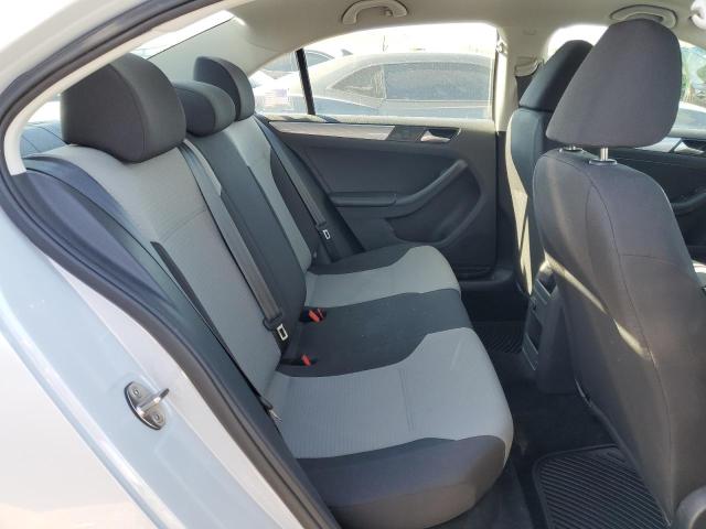 Photo 10 from auction – 2017 VOLKSWAGEN JETTA S with VIN 3VW2B7AJ6HM383211