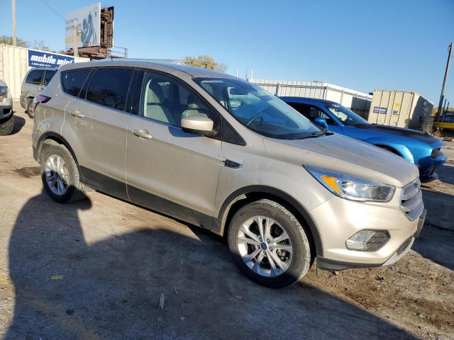 Photo 4 from auction – 2017 FORD ESCAPE SE with VIN 1FMCU9G92HUB89275
