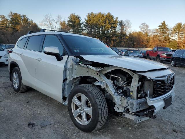 Photo 4 from auction – 2022 TOYOTA HIGHLANDER with VIN 5TDBZRBH8NS242223