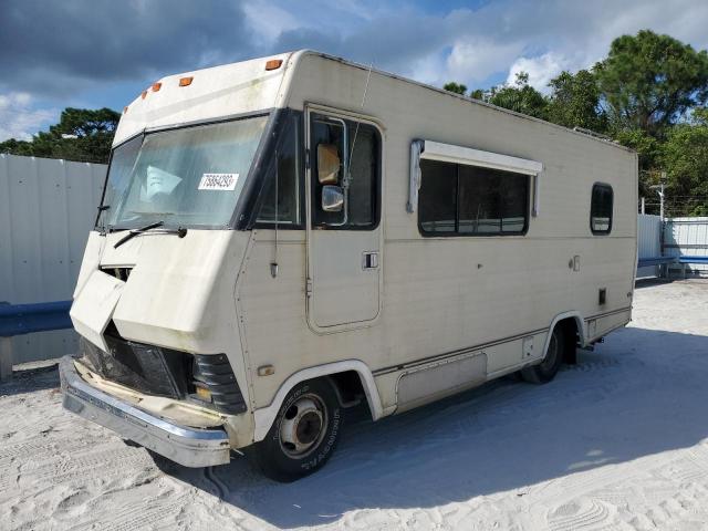Photo 2 from auction – 1984 WINNEBAGO CHIEFTAN with VIN 1GBJP37W5E3301157