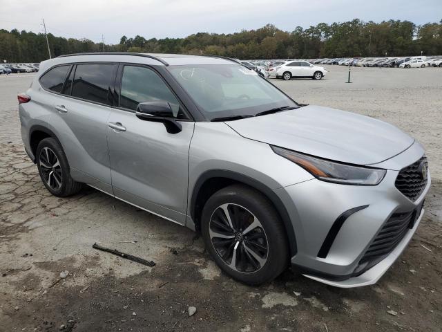 Photo 4 from auction – 2022 TOYOTA HIGHLANDER with VIN 5TDJZRBH9NS161968