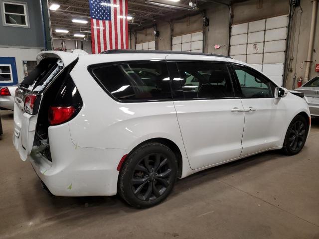 Photo 3 from auction – 2019 CHRYSLER PACIFICA L with VIN 2C4RC1GG9KR708411