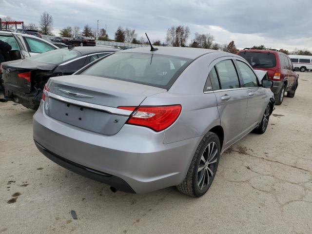 Photo 3 from auction – 2013 CHRYSLER 200 TOURIN with VIN 1C3CCBBB8DN674554