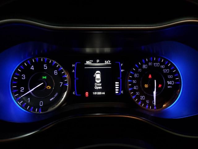 Photo 9 from auction – 2015 CHRYSLER 200 LIMITE with VIN 1C3CCCAB0FN580730