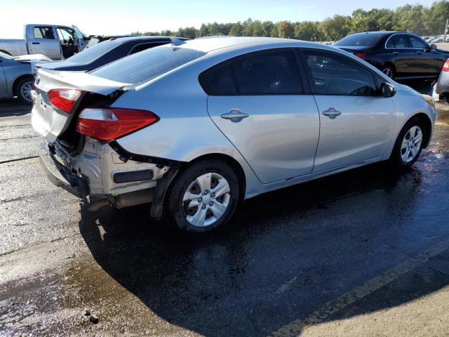 Photo 3 from auction – 2016 KIA FORTE LX with VIN KNAFX4A65G5519538