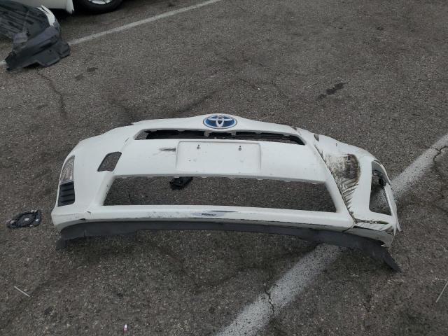 Photo 12 from auction – 2014 TOYOTA PRIUS C with VIN JTDKDTB37E1083742