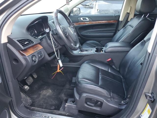 Photo 7 from auction – 2016 LINCOLN MKT with VIN 2LMHJ5AT3GBL02042