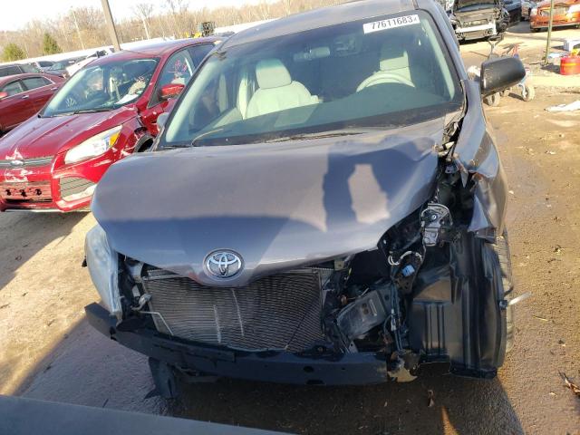 Photo 5 from auction – 2011 TOYOTA SIENNA with VIN 5TDZK3DC9BS047003