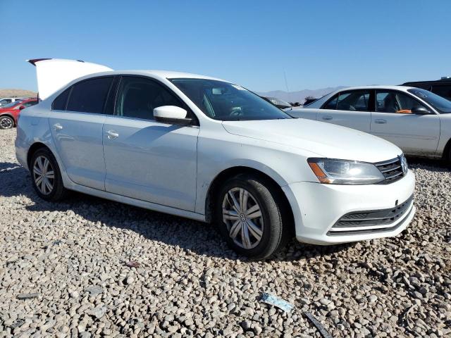 Photo 4 from auction – 2017 VOLKSWAGEN JETTA S with VIN 3VW2B7AJ5HM386777